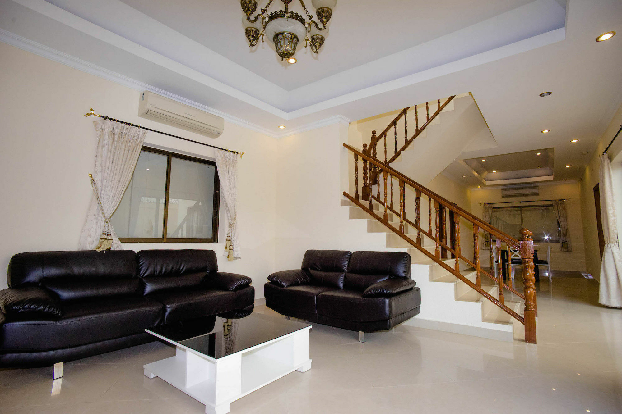 Pattaya Holiday Villas Landkreis Landkreis Bang Lamung Exterior foto