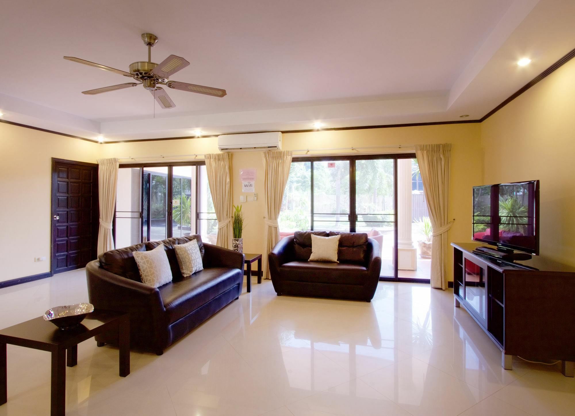 Pattaya Holiday Villas Landkreis Landkreis Bang Lamung Exterior foto